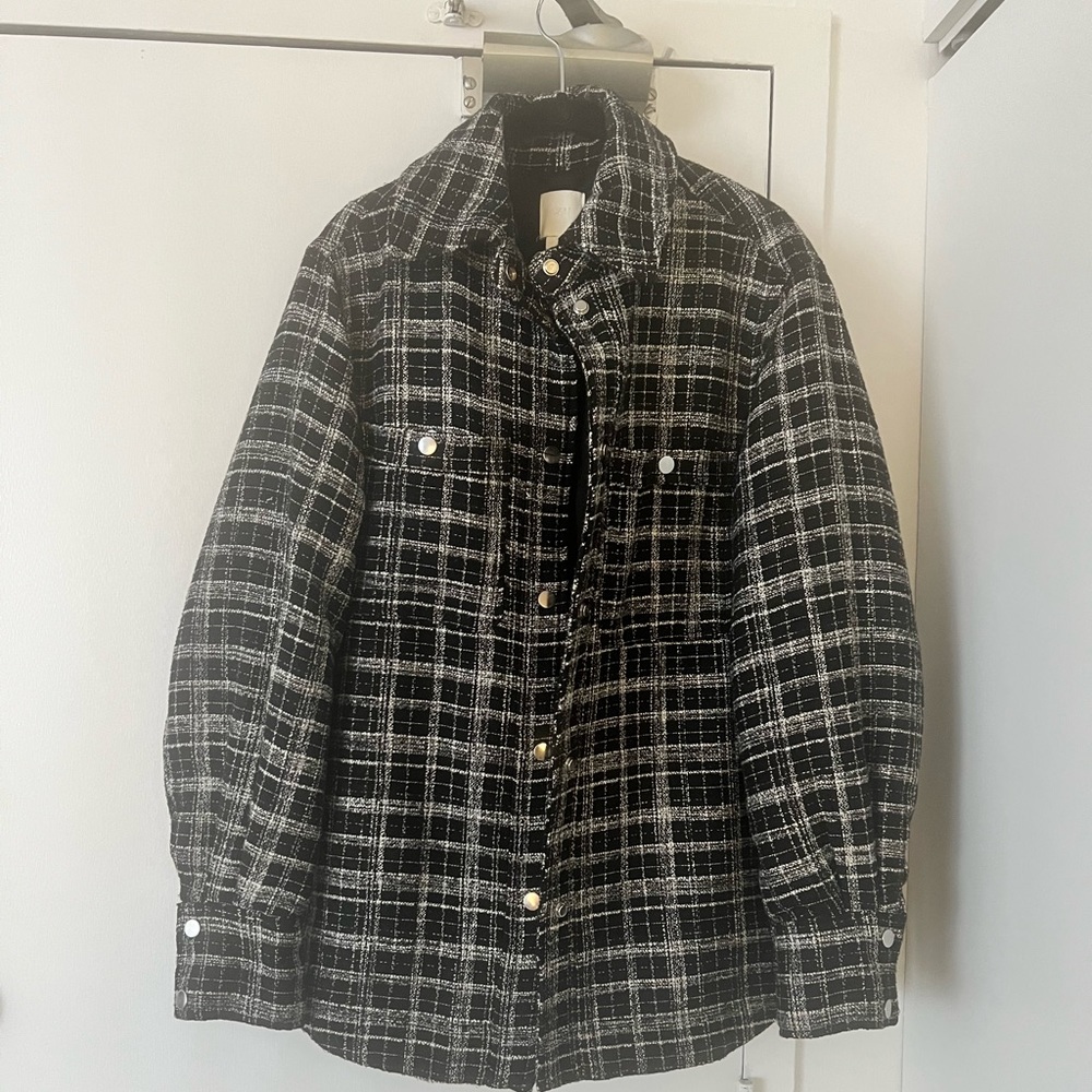HM Black and White Puff Coat